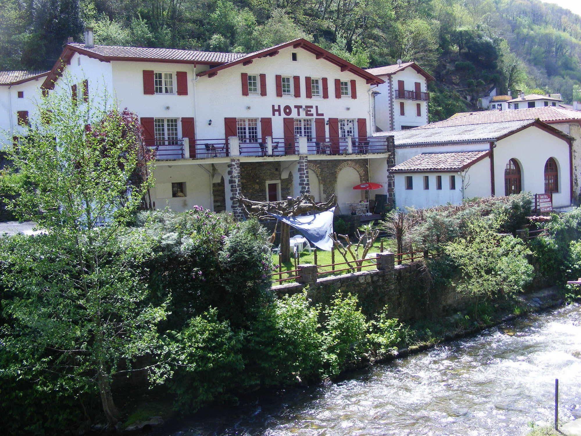 Hotel Le Clementenia Arnéguy Dış mekan fotoğraf