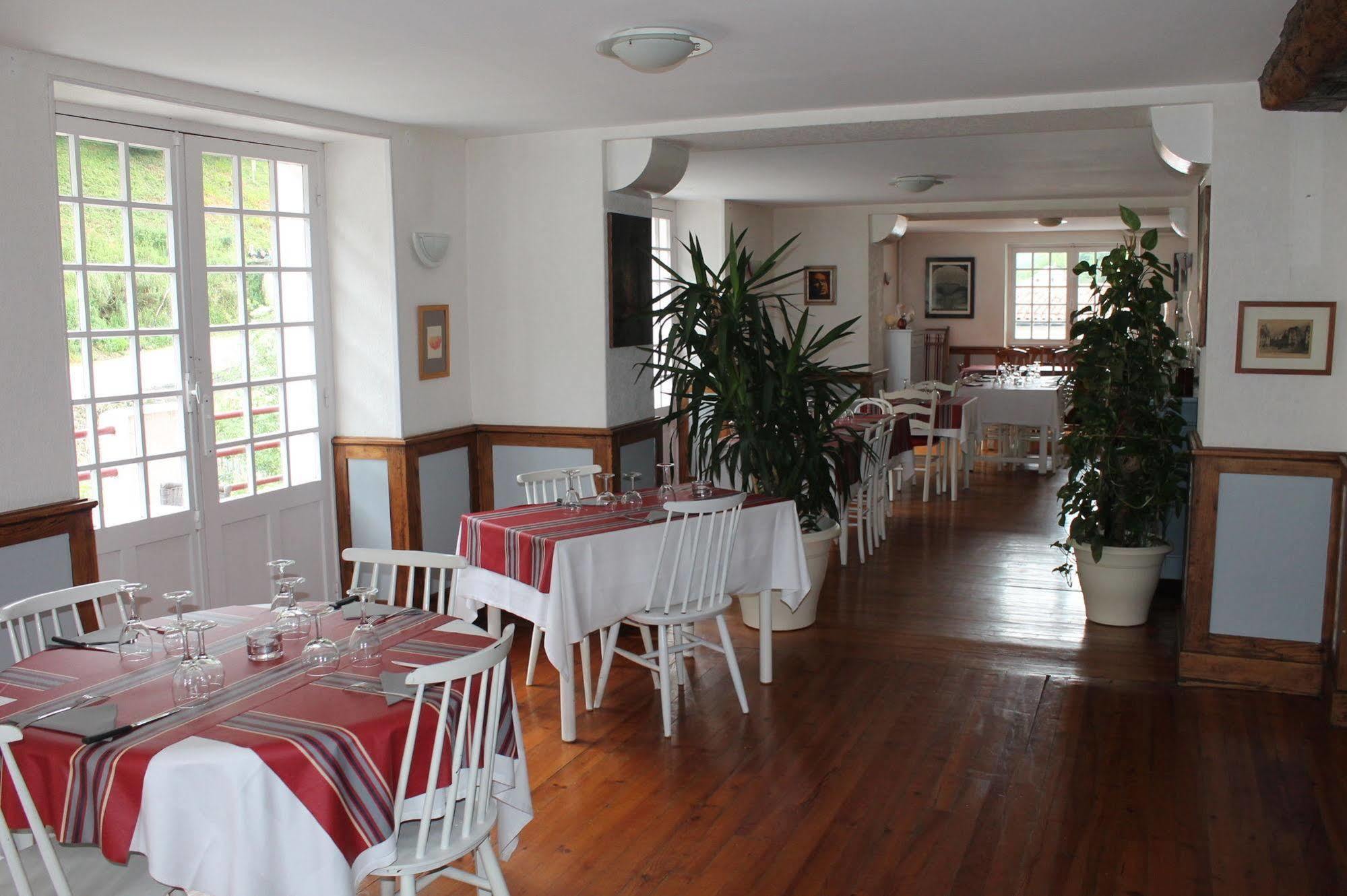 Hotel Le Clementenia Arnéguy Dış mekan fotoğraf