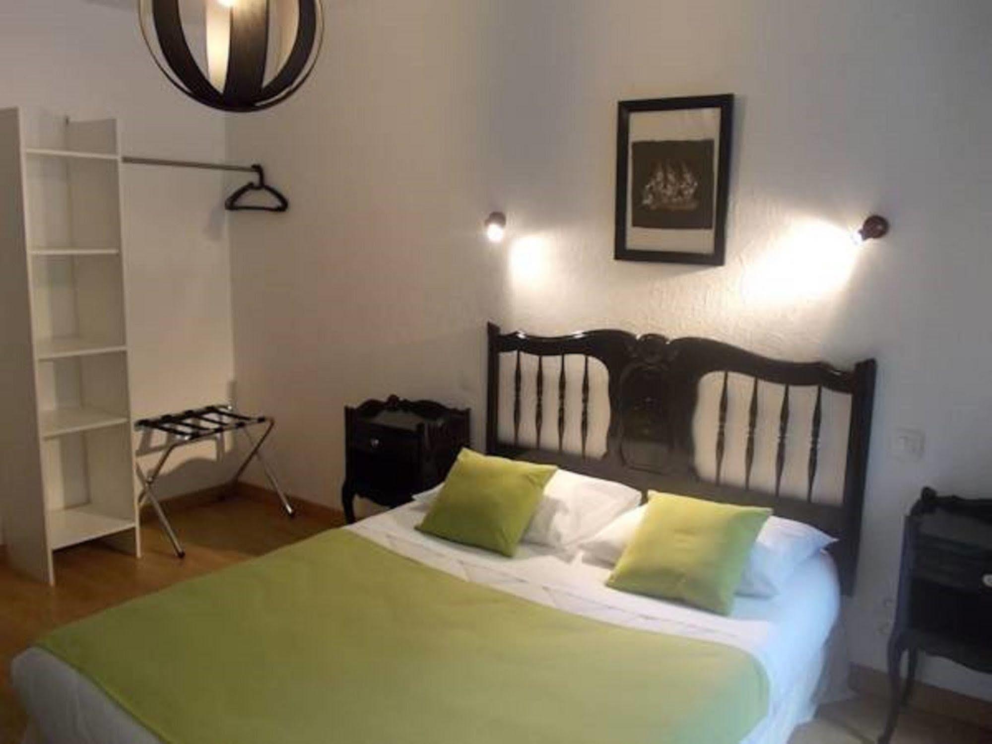 Hotel Le Clementenia Arnéguy Dış mekan fotoğraf